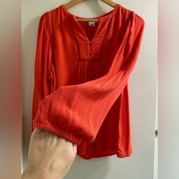 GAP Vibrant Red Peasant Blouse Top Size Medium - Picture 7 of 7